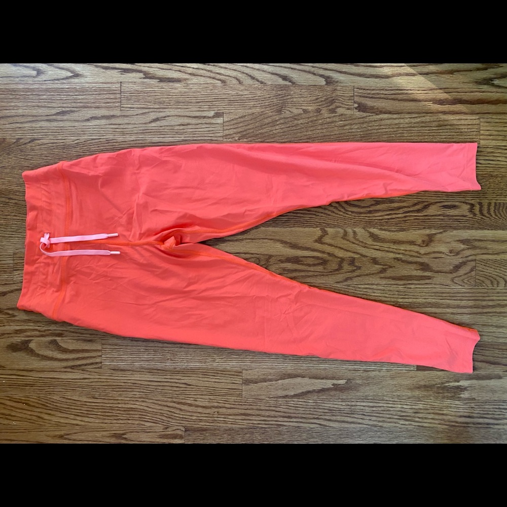 White Fox x Sarah’s Day Leggings - Picture 1 of 1